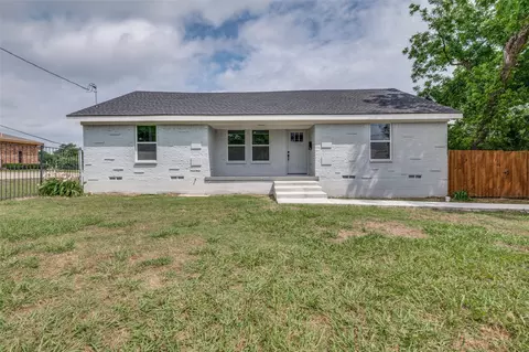 2775 E Overton Rd, Dallas, TX 75216