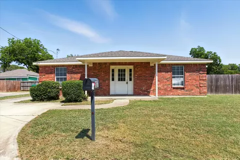 107 S Crawford St, Denton, TX 76205