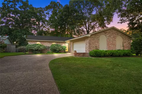 9804 E Homewood Cir, Shreveport, LA 71118