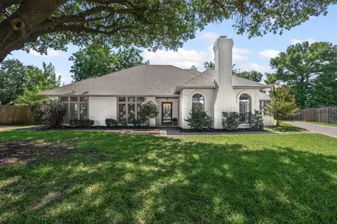 4304 Cartagena Dr, Fort Worth, TX 76133
