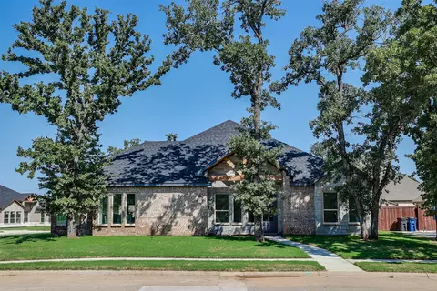 1208 Oak Harbor Blvd, Azle, TX 76020