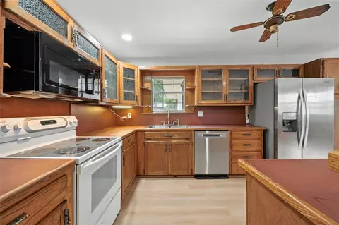 Kitchen - 313 Vine St, Euless, TX 76040 photo 1 of 4