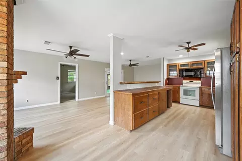 Living - 313 Vine St, Euless, TX 76040 photo 4 of 4