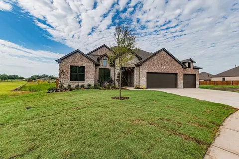 1335 Emma Rd, Van Alstyne, TX 75495