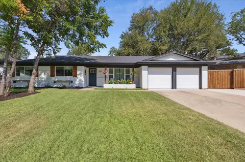 1921 Sage Trl, Hurst, TX 76054