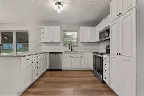 800 Evelyn Dr, Lorena, TX 76655 photo 10
