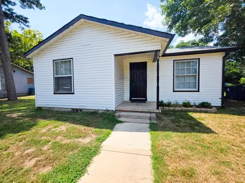318 Dean St, Athens, TX 75751