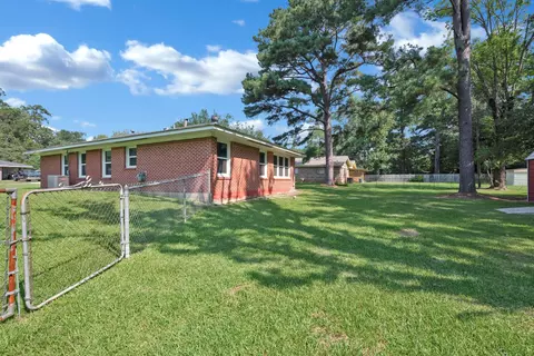 Exterior - 603 7th St SE, Springhill, LA 71075 photo 7 of 7