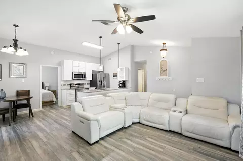 1544 Hunting Green Dr, Fort Worth, TX 76134