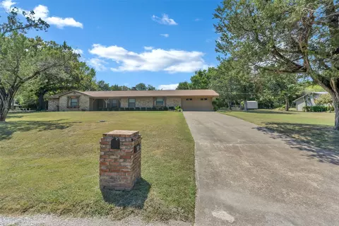 503 N Casa Grande Cir, Duncanville, TX 75116