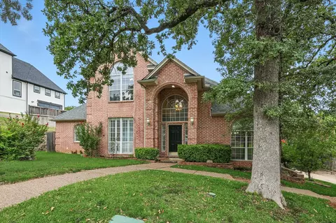2105 Hillridge Ct, Arlington, TX 76012