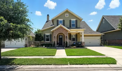 9211 Dahlia Way, Lantana, TX 76226