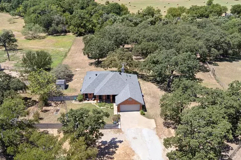 202 Morrow Rd, Springtown, TX 76082 photo 2