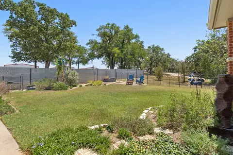 202 Morrow Rd, Springtown, TX 76082 photo 25