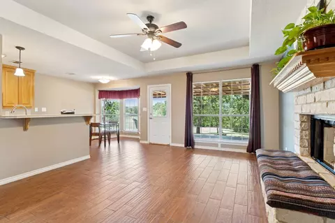 202 Morrow Rd, Springtown, TX 76082 photo 8