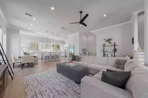 101 Decker Dr #903, Irving, TX 75062