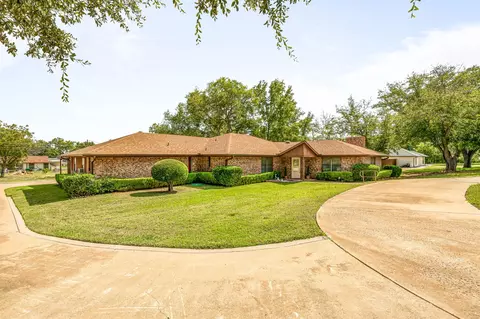 1325 Corvadura St, Graham, TX 76450