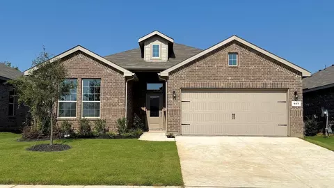 107 Goodnight Ct, Cleburne, TX 76033