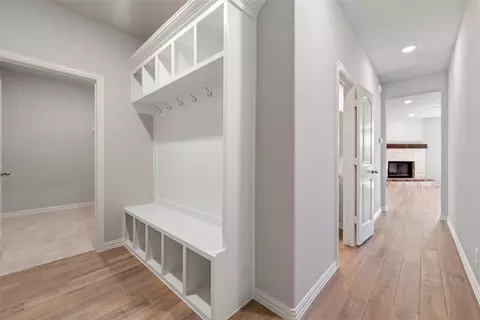 Entry Way - 1240 Colca Dr, Springtown, TX 76082 photo 4 of 7