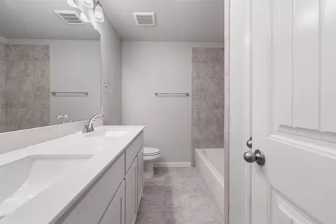 Bath - 1240 Colca Dr, Springtown, TX 76082 photo 4 of 4