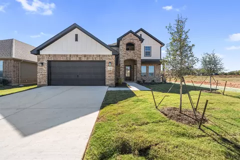 Exterior - 1240 Colca Dr, Springtown, TX 76082 photo 2 of 7