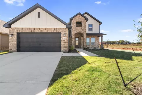 Exterior - 1240 Colca Dr, Springtown, TX 76082 photo 3 of 7