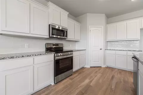 Kitchen - 1240 Colca Dr, Springtown, TX 76082 photo 3 of 3