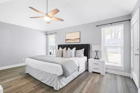 Bedroom - 501 Post Oak Rd, Grapevine, TX 76051 photo 1 of 5