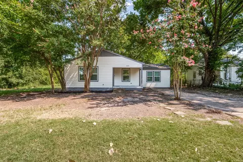 3260 Nandina Dr, Dallas, TX 75241