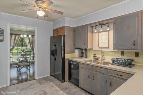 Kitchen - 511 King Orchard Rd, Sarepta, LA 71071 photo 5 of 5