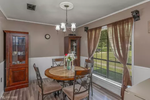 Dining - 511 King Orchard Rd, Sarepta, LA 71071 photo 1 of 1
