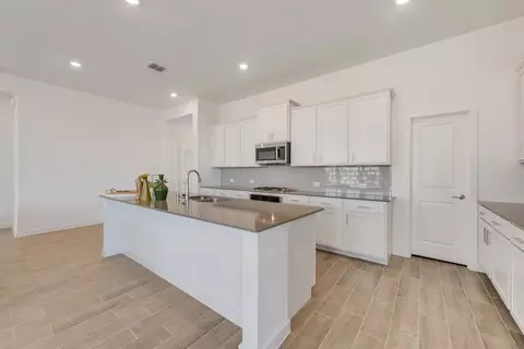 Kitchen - 3917 Elements Way, Mesquite, TX 75181 photo 5 of 5