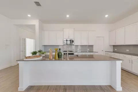 Kitchen - 3917 Elements Way, Mesquite, TX 75181 photo 3 of 5