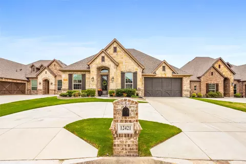 12421 Eagle Narrows Dr, Fort Worth, TX 76179