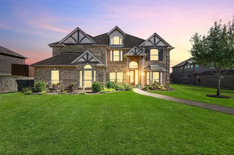 401 Gold Pond Ct, Desoto, TX 75115