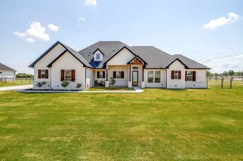 1000 Magnolia Ct, Springtown, TX 76082