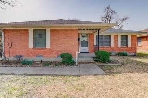 9203 Lindaro Ln, Dallas, TX 75228