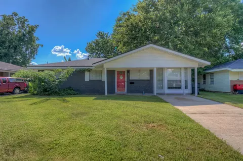 1817 Pollyanna St, Bossier City, LA 71112