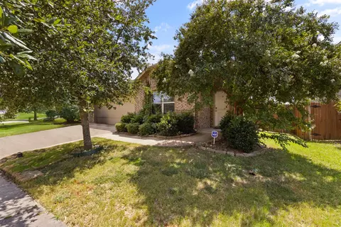 2108 Blakehill Dr, Forney, TX 75126