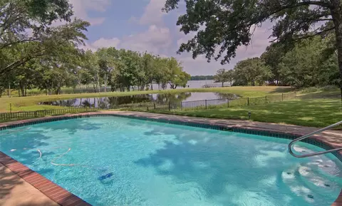 239 Rs County Road 3346, Emory, TX 75440
