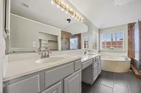 Bath - 7302 Belmount Rd, Rowlett, TX 75089 photo 2 of 3