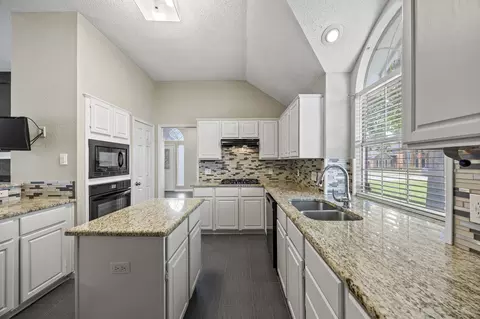 Kitchen - 7302 Belmount Rd, Rowlett, TX 75089 photo 1 of 2
