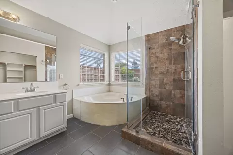 Bath - 7302 Belmount Rd, Rowlett, TX 75089 photo 1 of 3