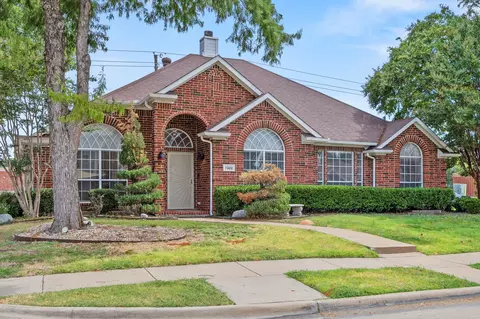 Exterior - 7302 Belmount Rd, Rowlett, TX 75089 photo 2 of 2