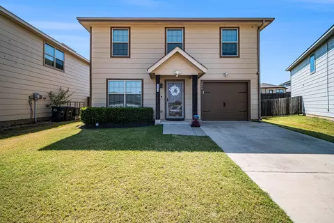 3004 Yuma Dr, Fort Worth, TX 76119