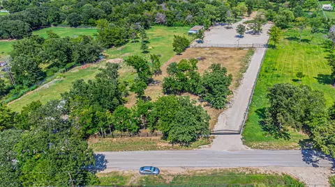 12100 Garden Grove Dr, Dallas, TX 75253