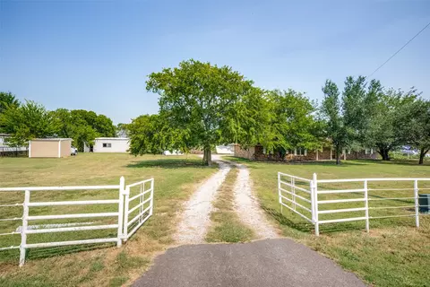 7012 Fm 2450, Sanger, TX 76266