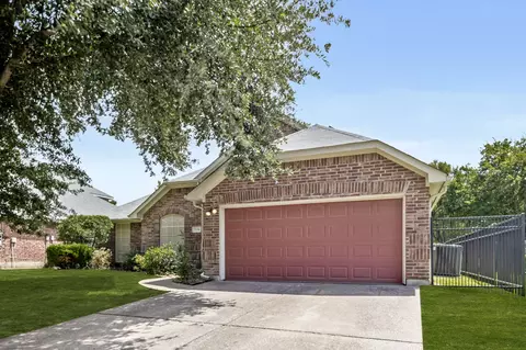 3336 Kimberly Ln, Grand Prairie, TX 75052