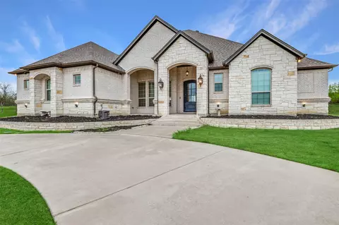 1208 Tulip Ct, Cedar Hill, TX 75104