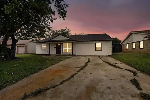 2825 Bamboo St, Mesquite, TX 75150